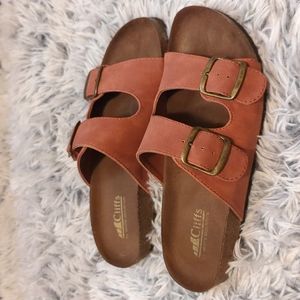 White mountain cliffs Mauve Sandals